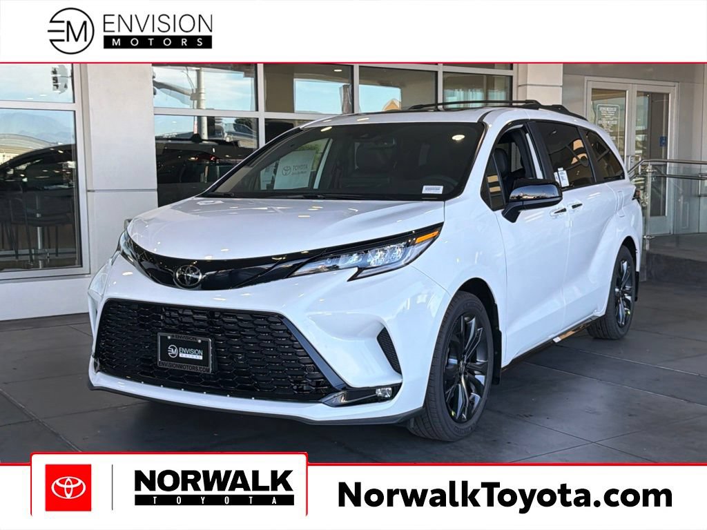 New 2026 Toyota Sienna XSE FWD image 1