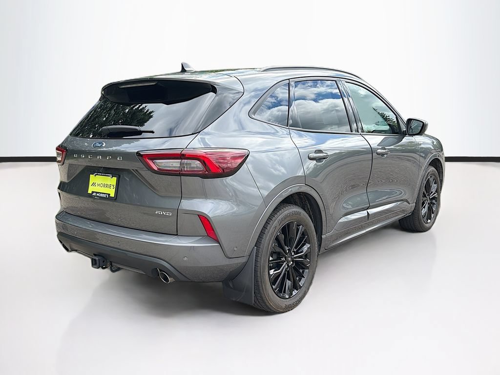 Used 2023 Ford Escape ST-Line Elite w/ Premium Technology Package AWD/4WD image 3