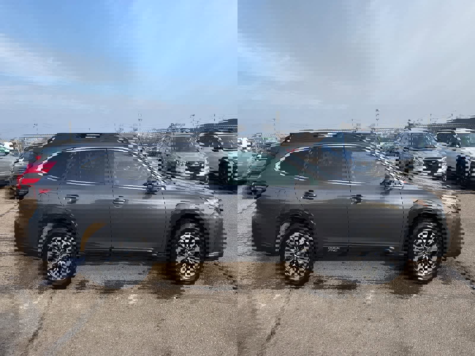 Used 2023 Subaru Outback Limited XT image 9