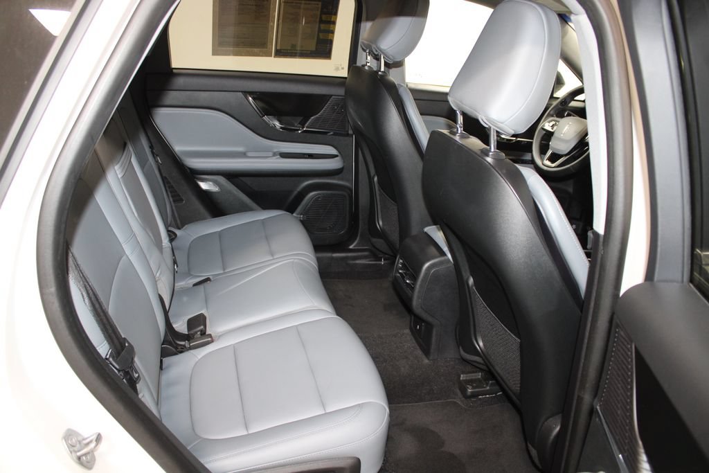 Used 2022 Lincoln Corsair FWD image 32