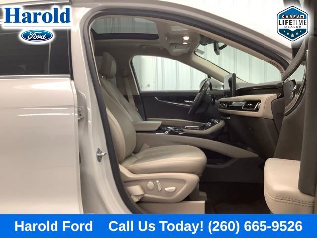 Used 2022 Lincoln Nautilus Reserve w/ Cargo Utility Package AWD/4WD image 12