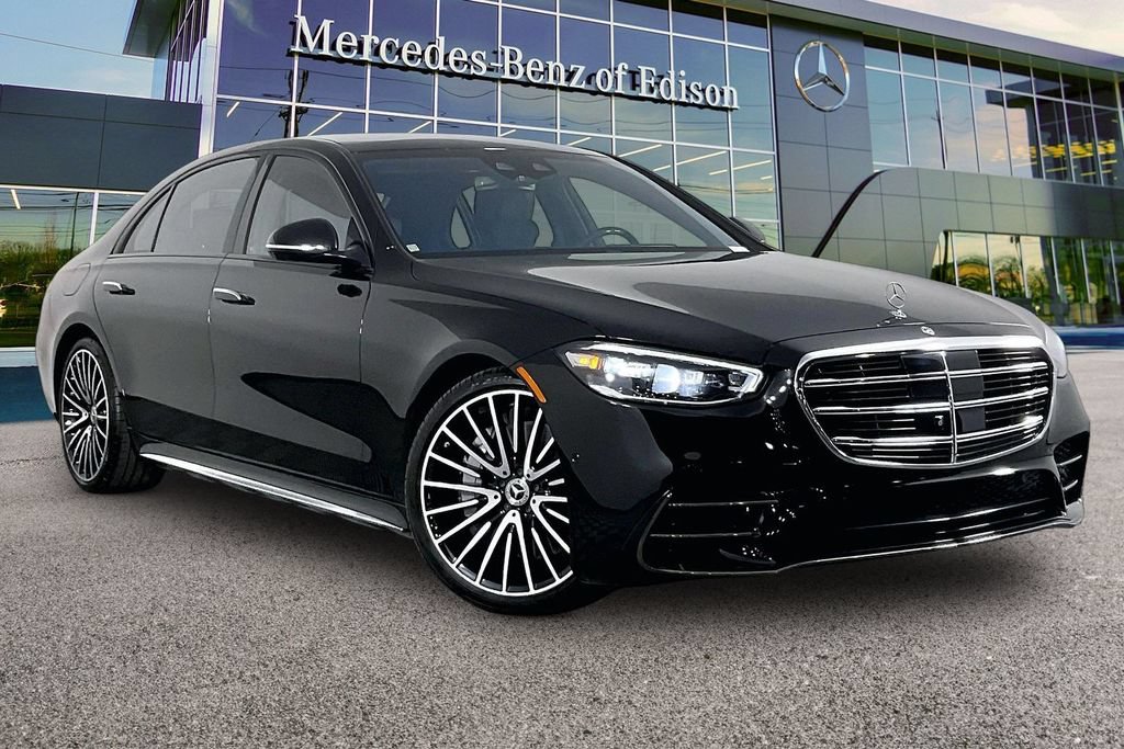 Certified 2023 Mercedes-Benz S 500 4MATIC image 1