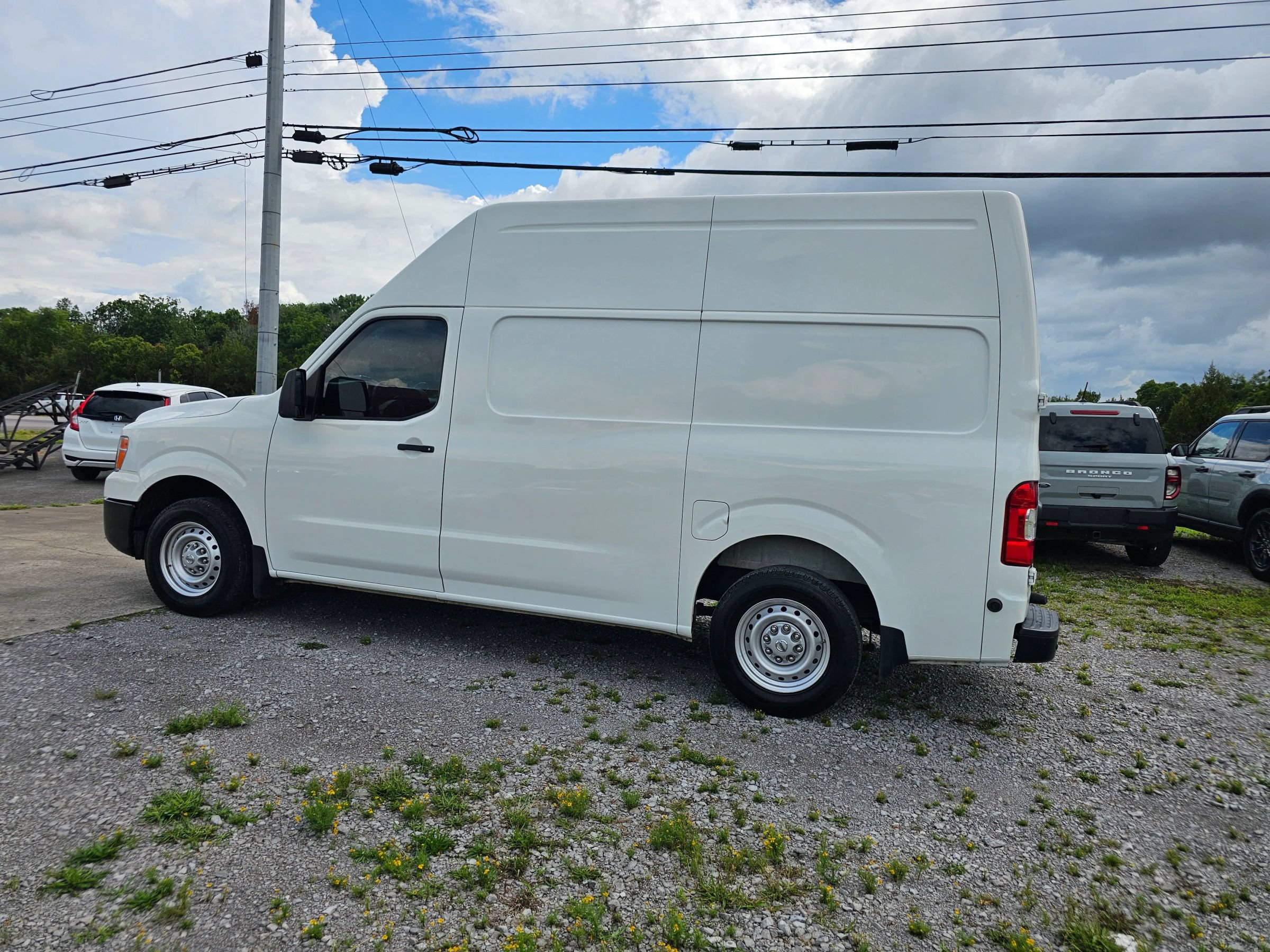 Used 2021 Nissan NV 2500 S RWD image 13