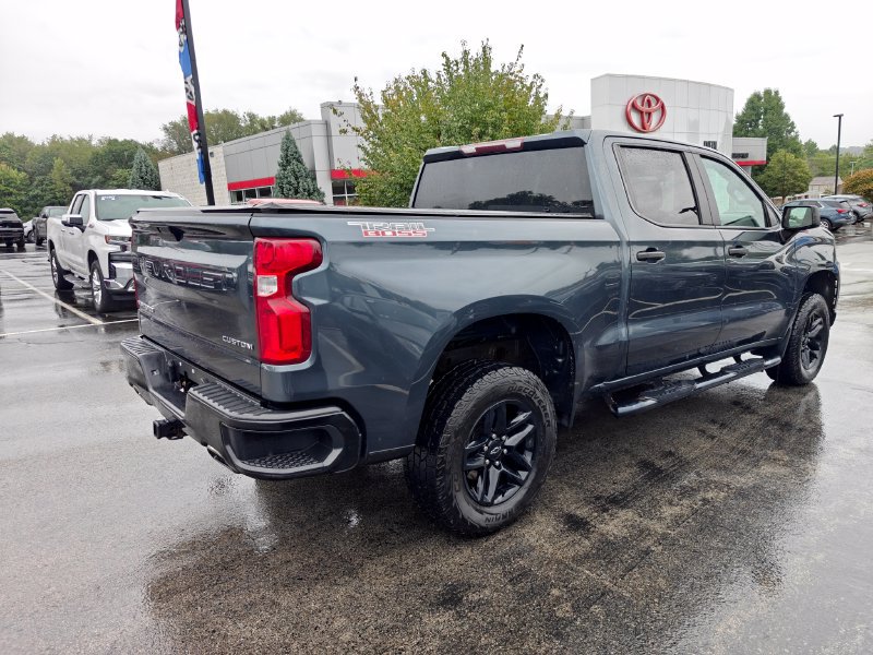 Used 2019 Chevrolet Silverado 1500 Custom Trail Boss w/ Custom Convenience Package AWD/4WD image 4