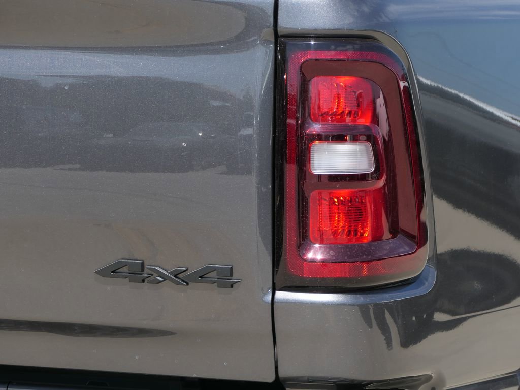 New 2026 RAM 1500 Laramie AWD/4WD image 4
