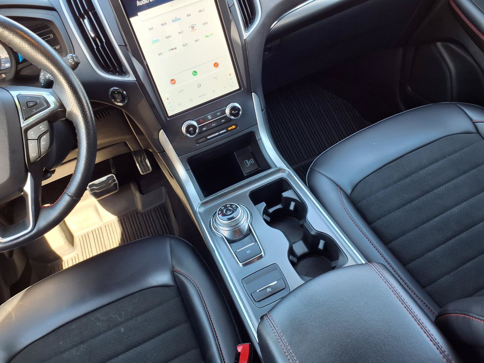 Used 2024 Ford Edge ST-Line AWD/4WD image 10