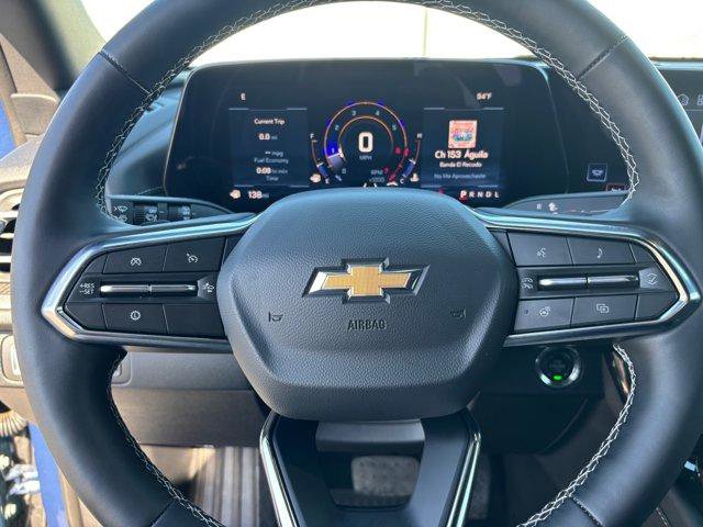 Used 2025 Chevrolet Traverse LT image 28