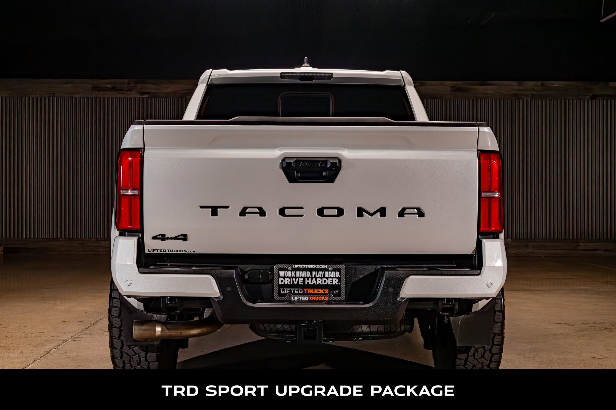 Used 2024 Toyota Tacoma TRD Sport w/ TRD Sport Upgrade Package AWD/4WD image 7