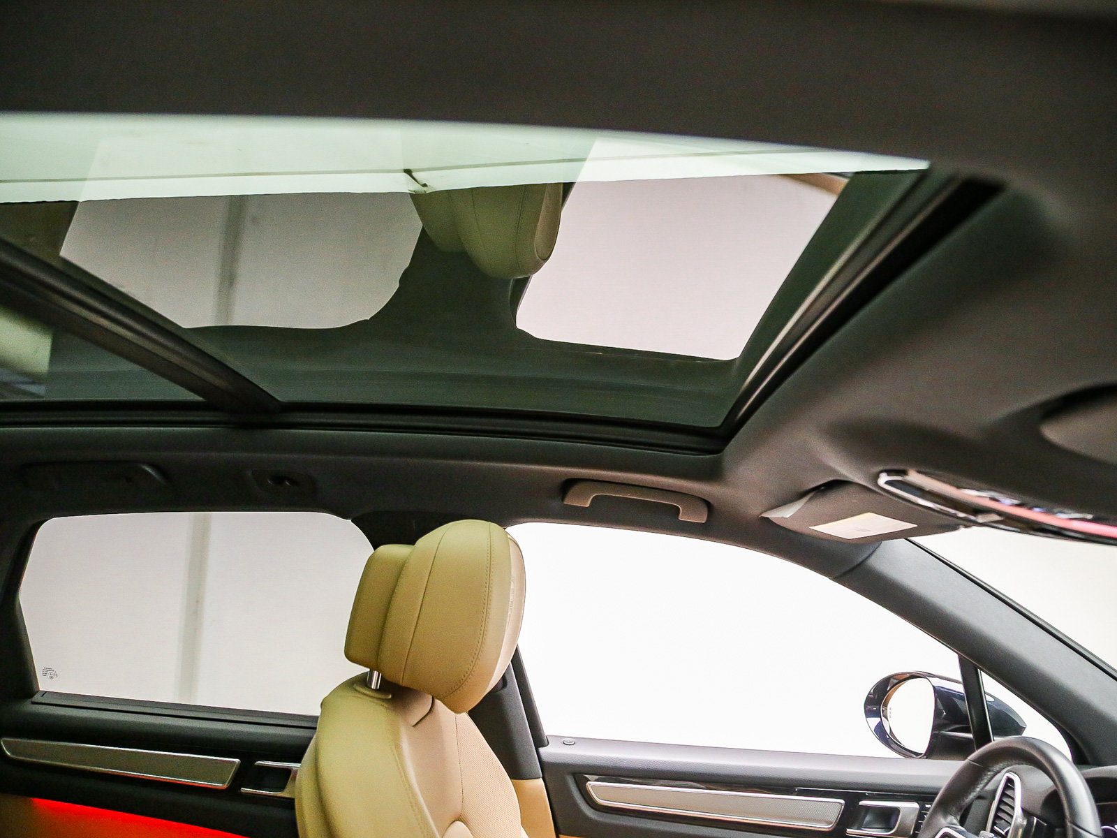 Certified 2023 Porsche Cayenne AWD/4WD image 21