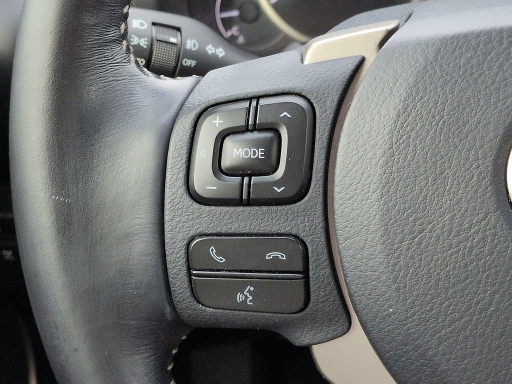 Used 2017 Lexus NX 200t AWD w/ Premium Package image 27
