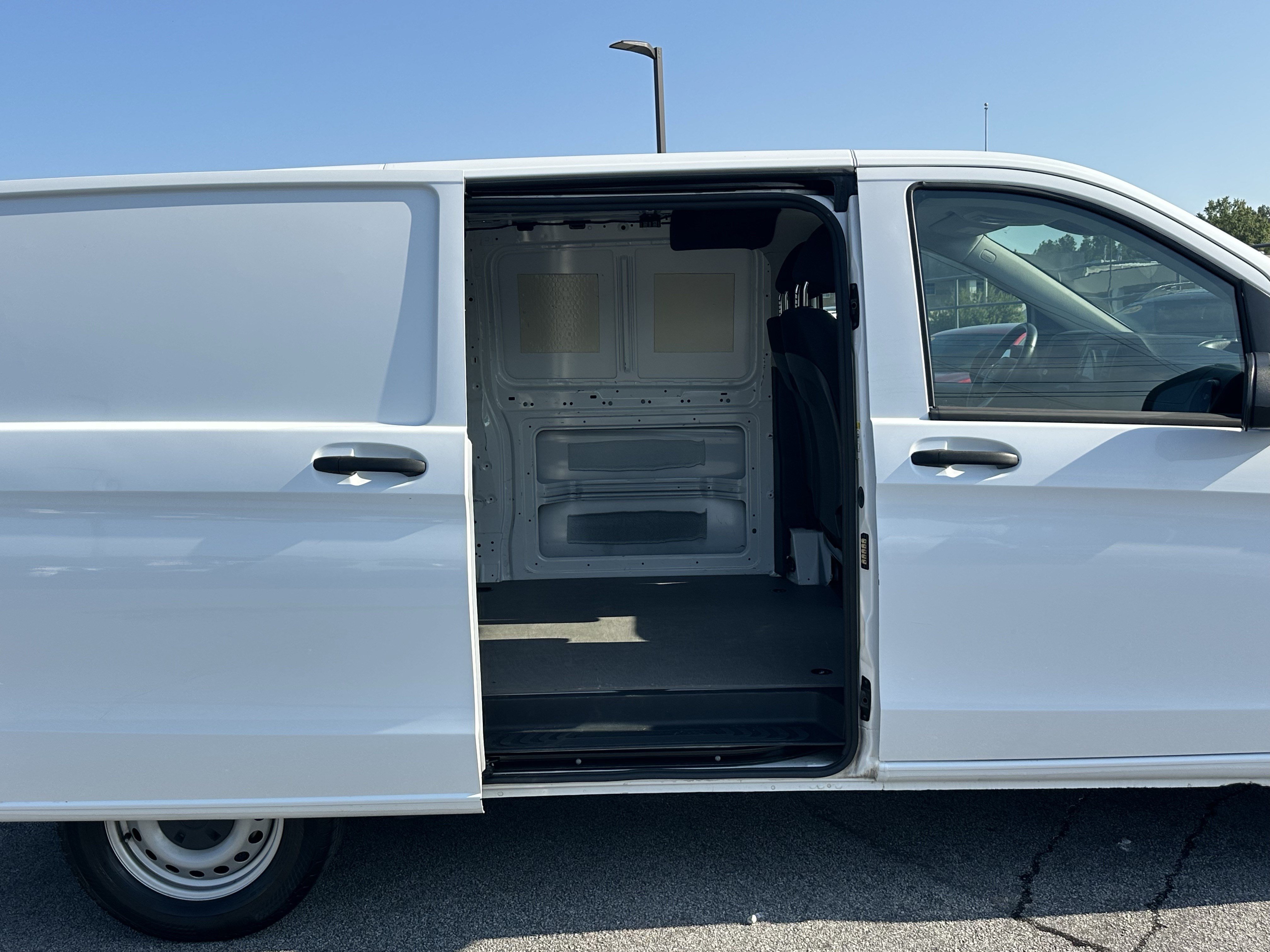 Used 2022 Mercedes-Benz Metris image 15