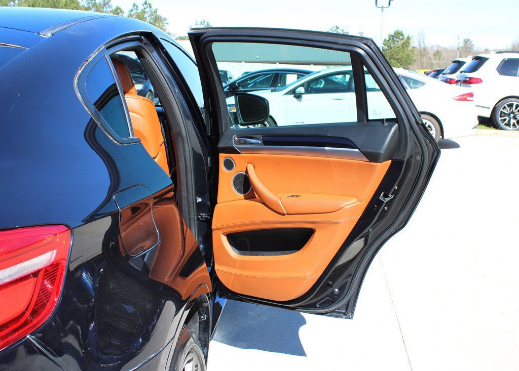 Used 2013 BMW X6 M AWD/4WD image 32