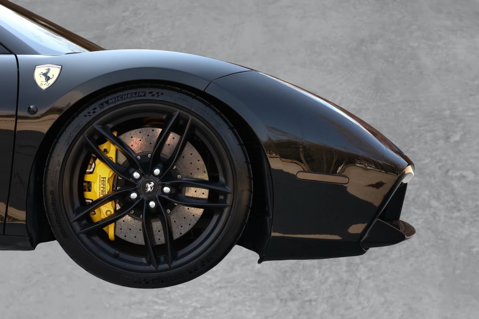 Used 2016 Ferrari 488 Spider RWD image 10