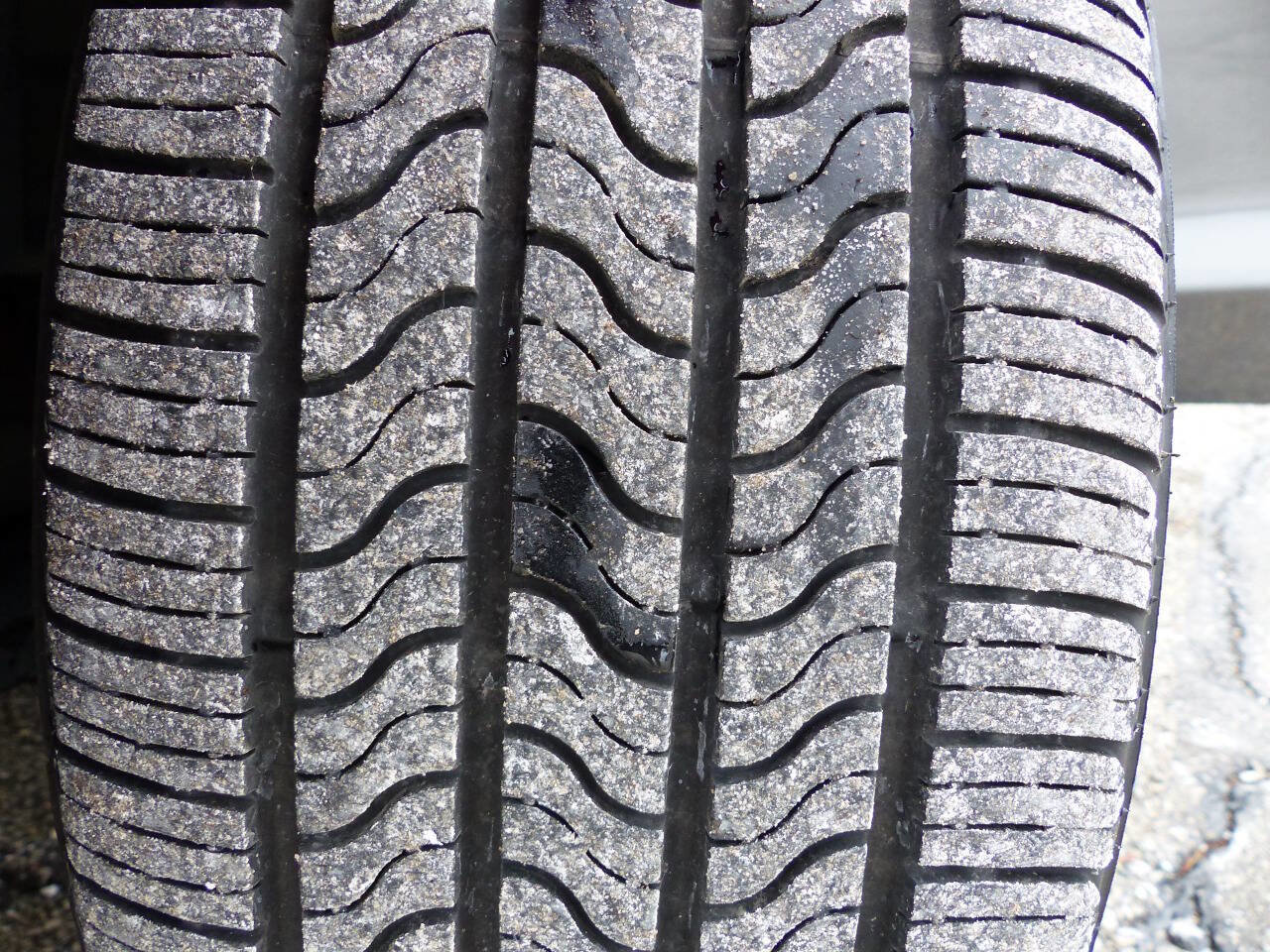 Used 2016 Ford Fusion Titanium image 16