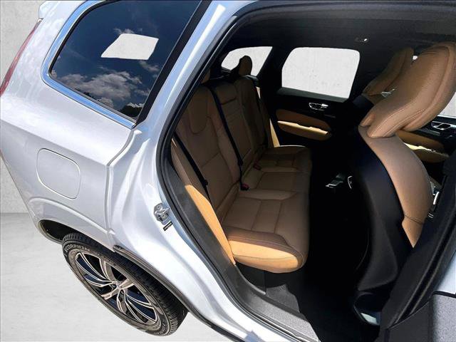 Used 2019 Volvo XC60 T5 Inscription w/ Protection Package AWD/4WD image 29