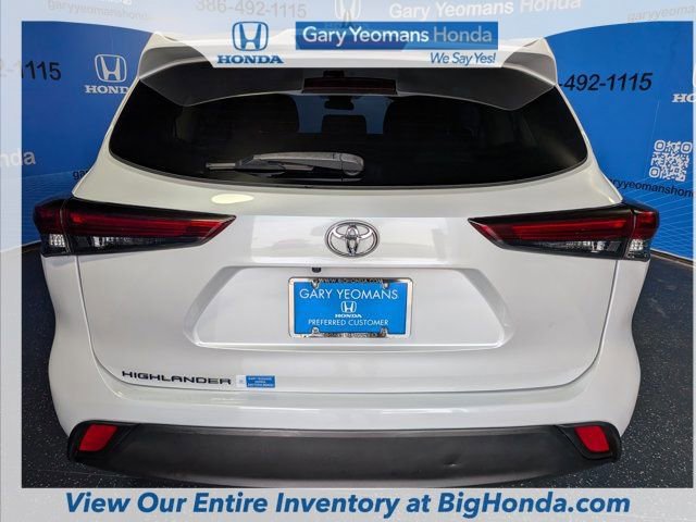 Used 2022 Toyota Highlander L FWD image 7