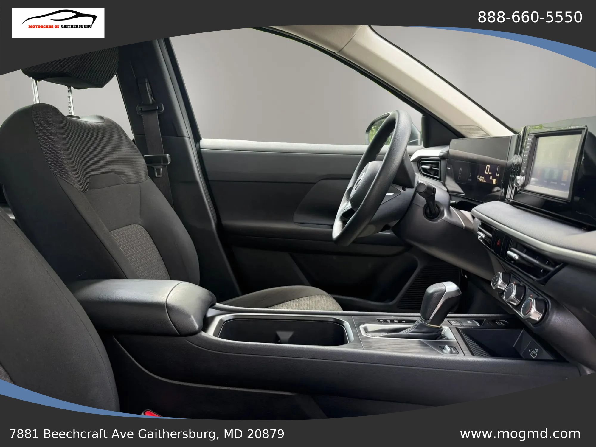 Used 2025 Nissan Kicks S AWD/4WD image 13