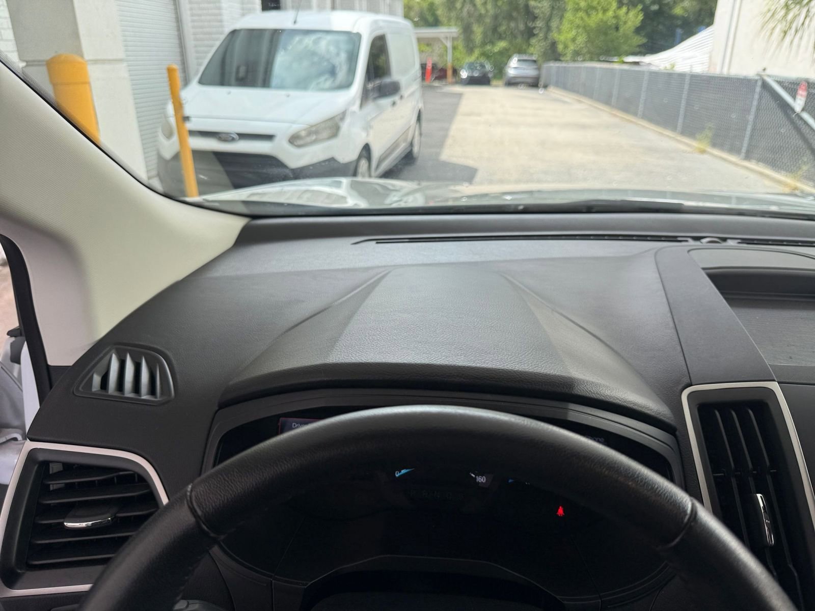 Used 2024 Ford Edge SEL image 34