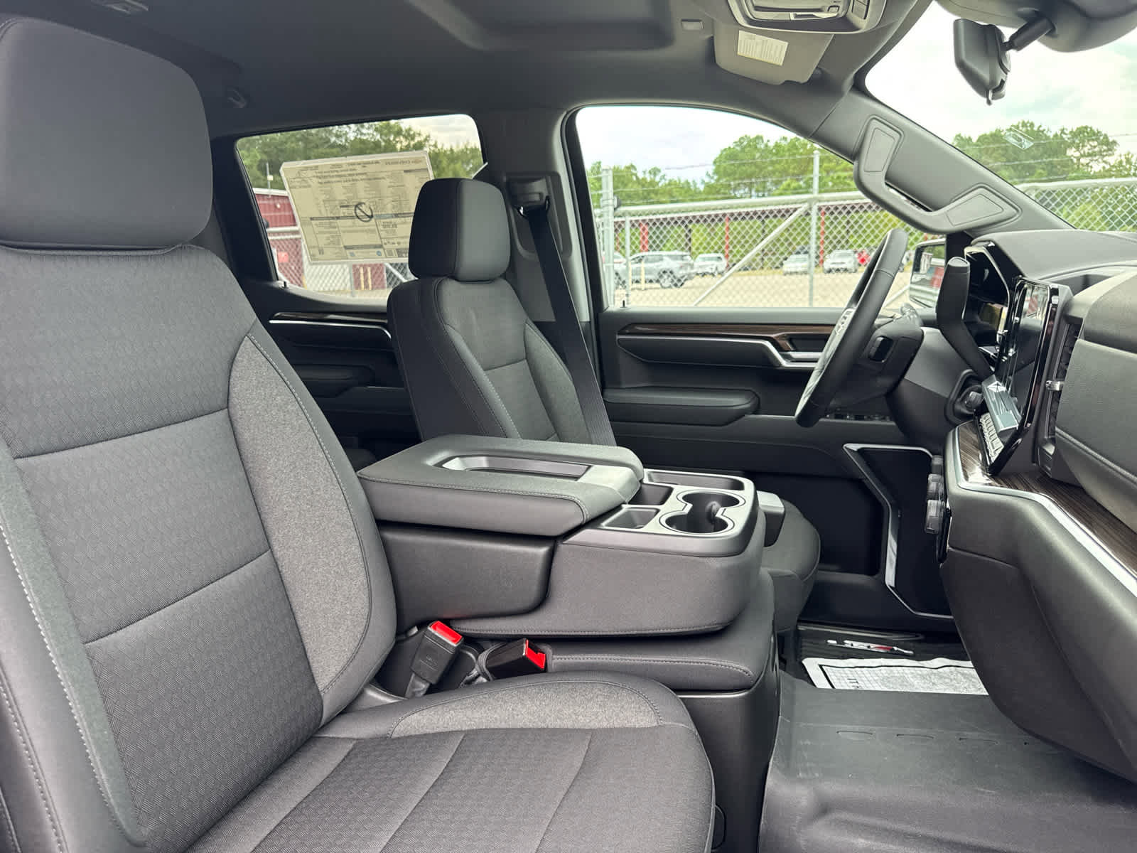 New 2026 Chevrolet Silverado 1500 LT image 17