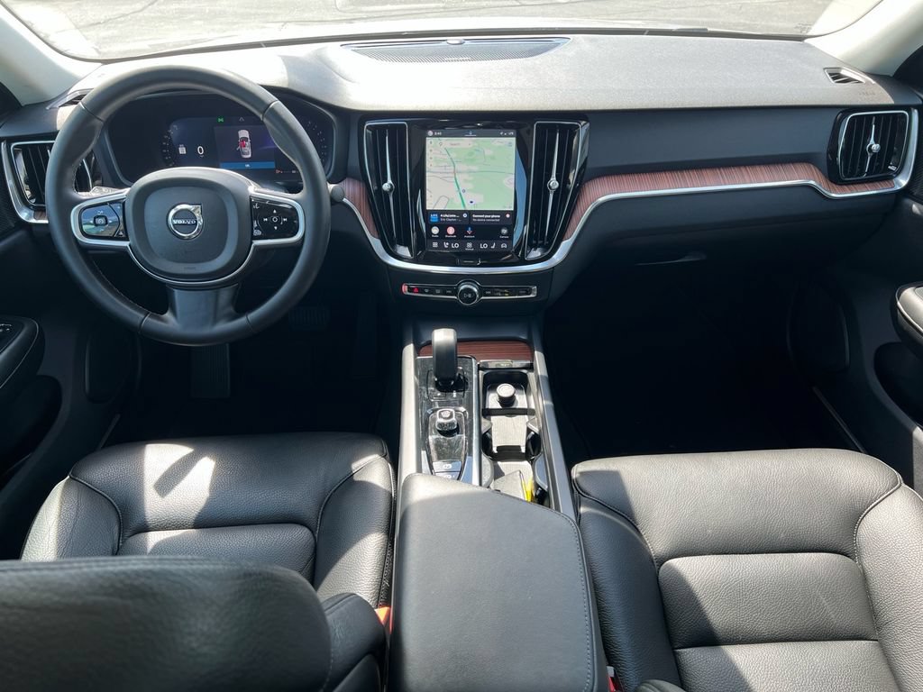 Certified 2025 Volvo S60 B5 Plus AWD/4WD image 25