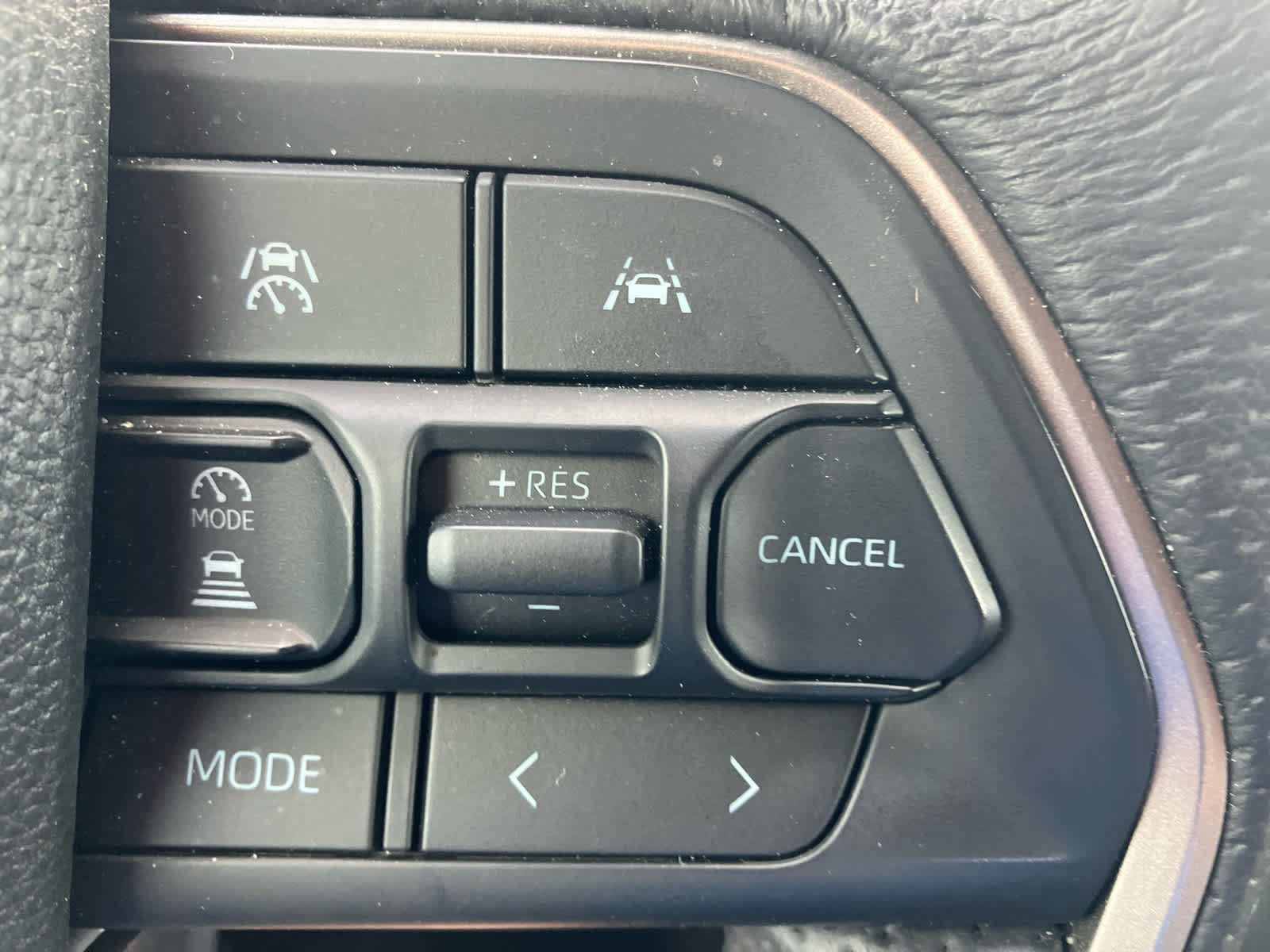 Certified 2024 Toyota Tacoma TRD Off-Road AWD/4WD image 19