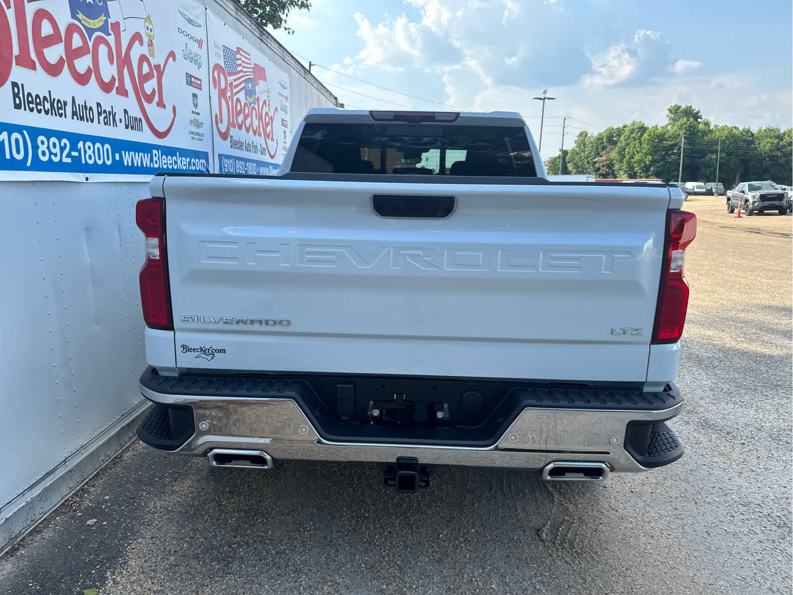 New 2026 Chevrolet Silverado 1500 LTZ w/ Technology Package AWD/4WD image 4