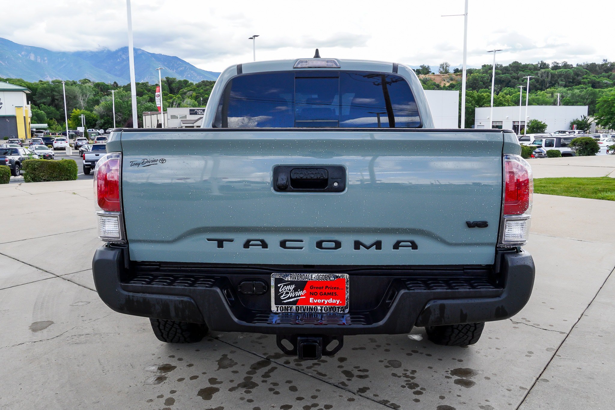 Certified 2022 Toyota Tacoma TRD Off-Road AWD/4WD image 7