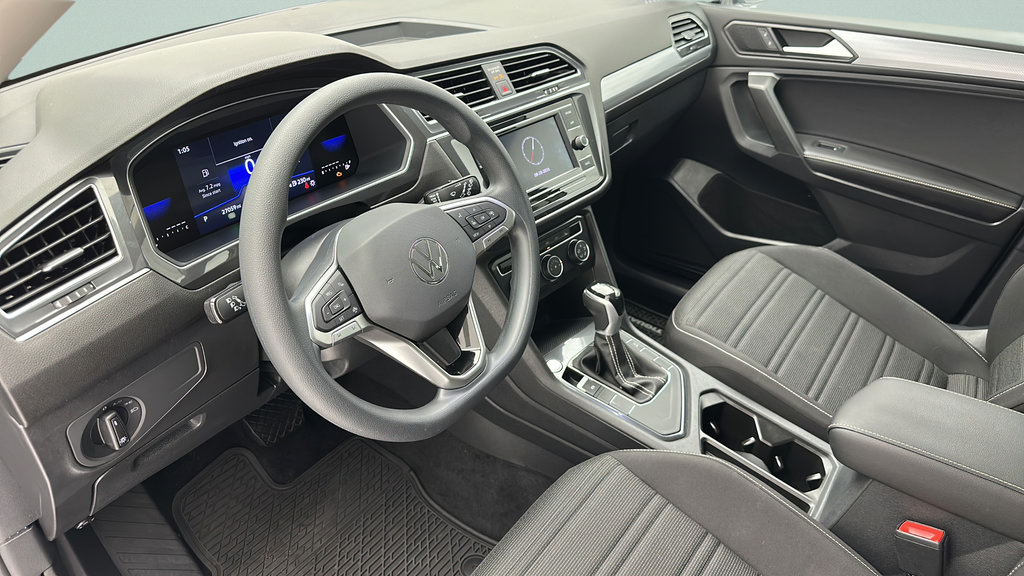 Used 2023 Volkswagen Tiguan S FWD image 13