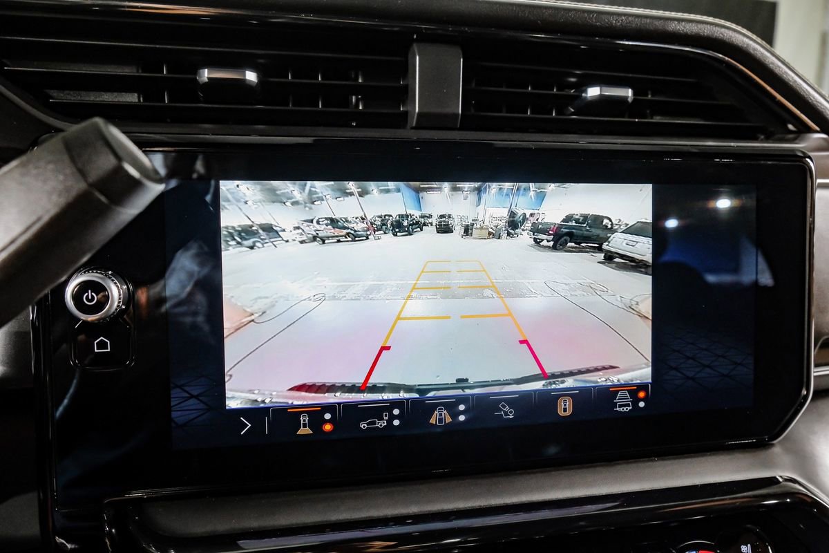 Used 2024 GMC Sierra 2500 AT4X image 19