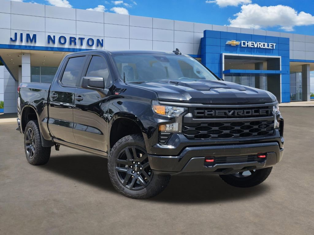Used 2025 Chevrolet Silverado 1500 Custom Trail Boss w/ LPO, Dark Essentials Package