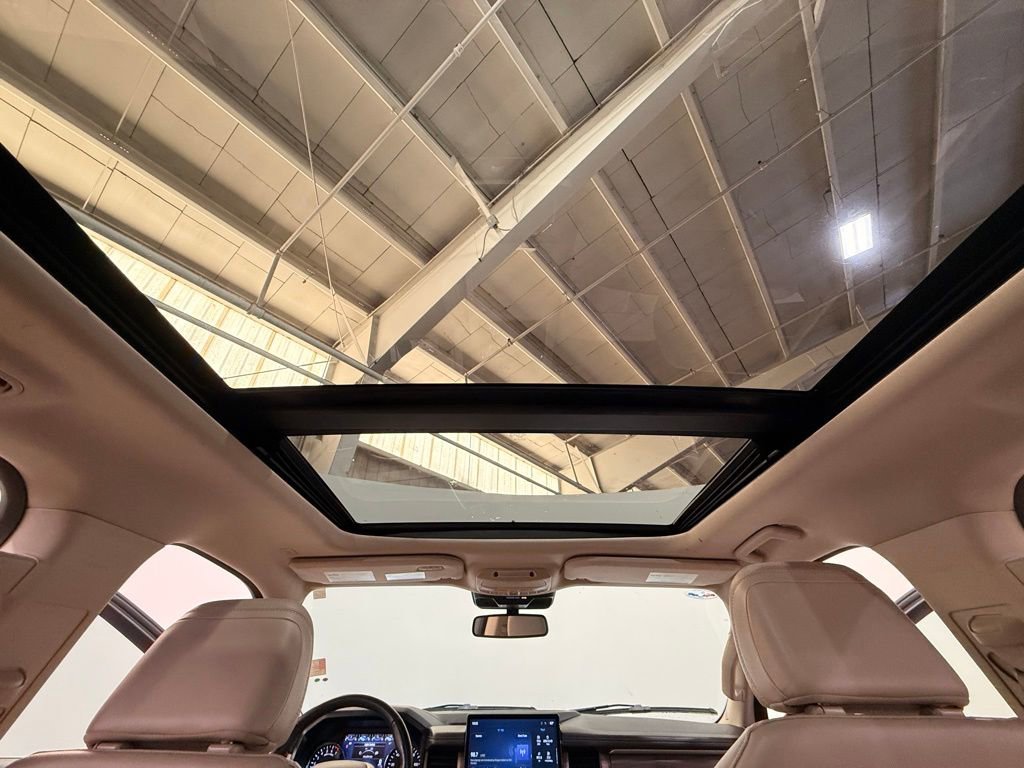 Used 2023 Ford Expedition Limited image 21