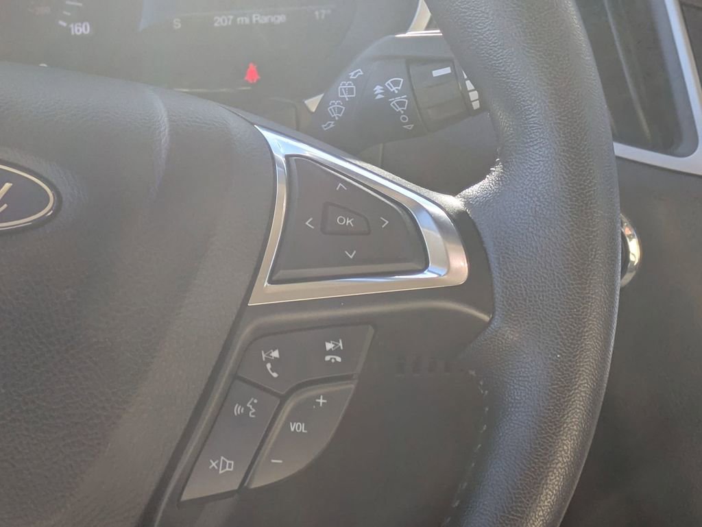 Used 2021 Ford Edge SEL w/ Convenience Package image 14