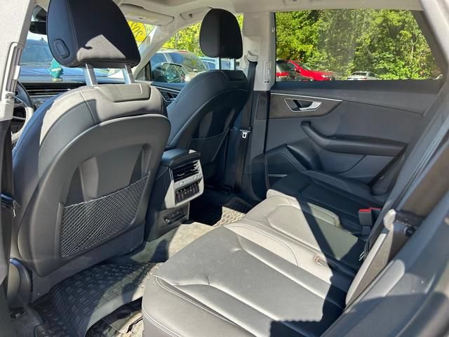 Used 2022 Audi Q8 Premium Plus w/ Premium Plus Package AWD/4WD image 12