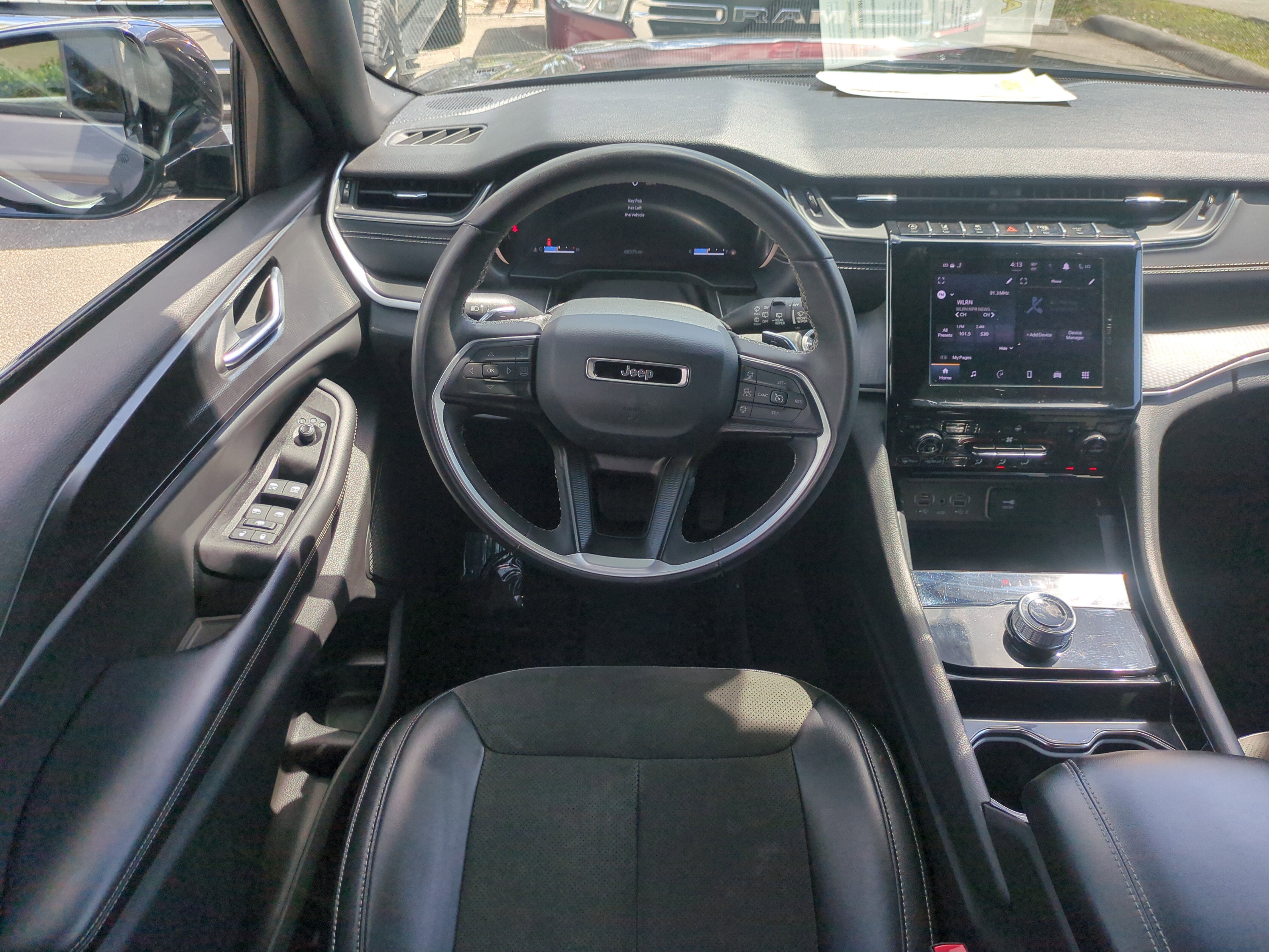 Certified 2023 Jeep Grand Cherokee L Altitude image 17