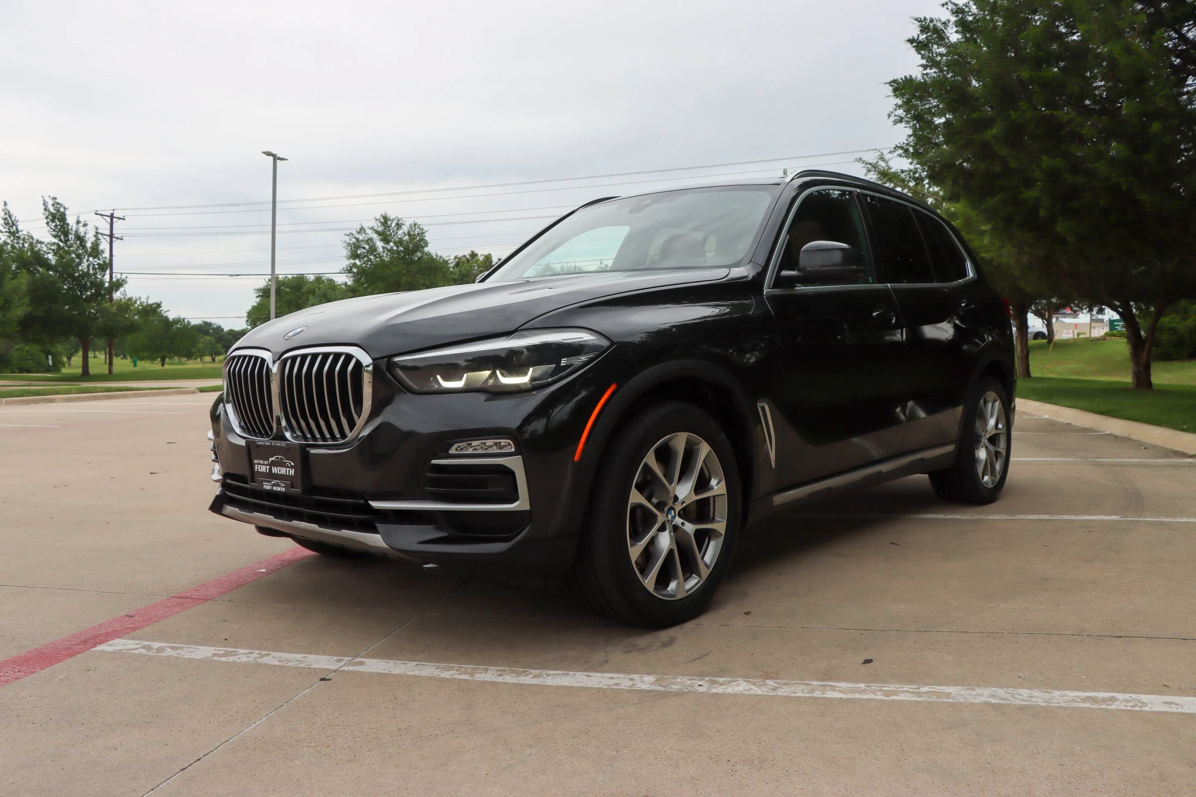 Used 2019 BMW X5 xDrive40i w/ Convenience Package AWD/4WD image 3