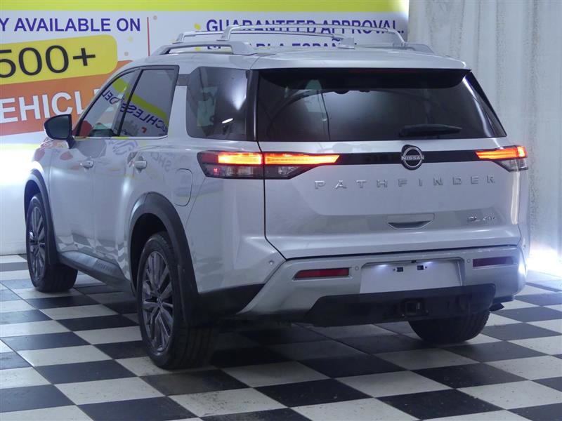 Used 2023 Nissan Pathfinder SL w/ SL Premium Package image 6