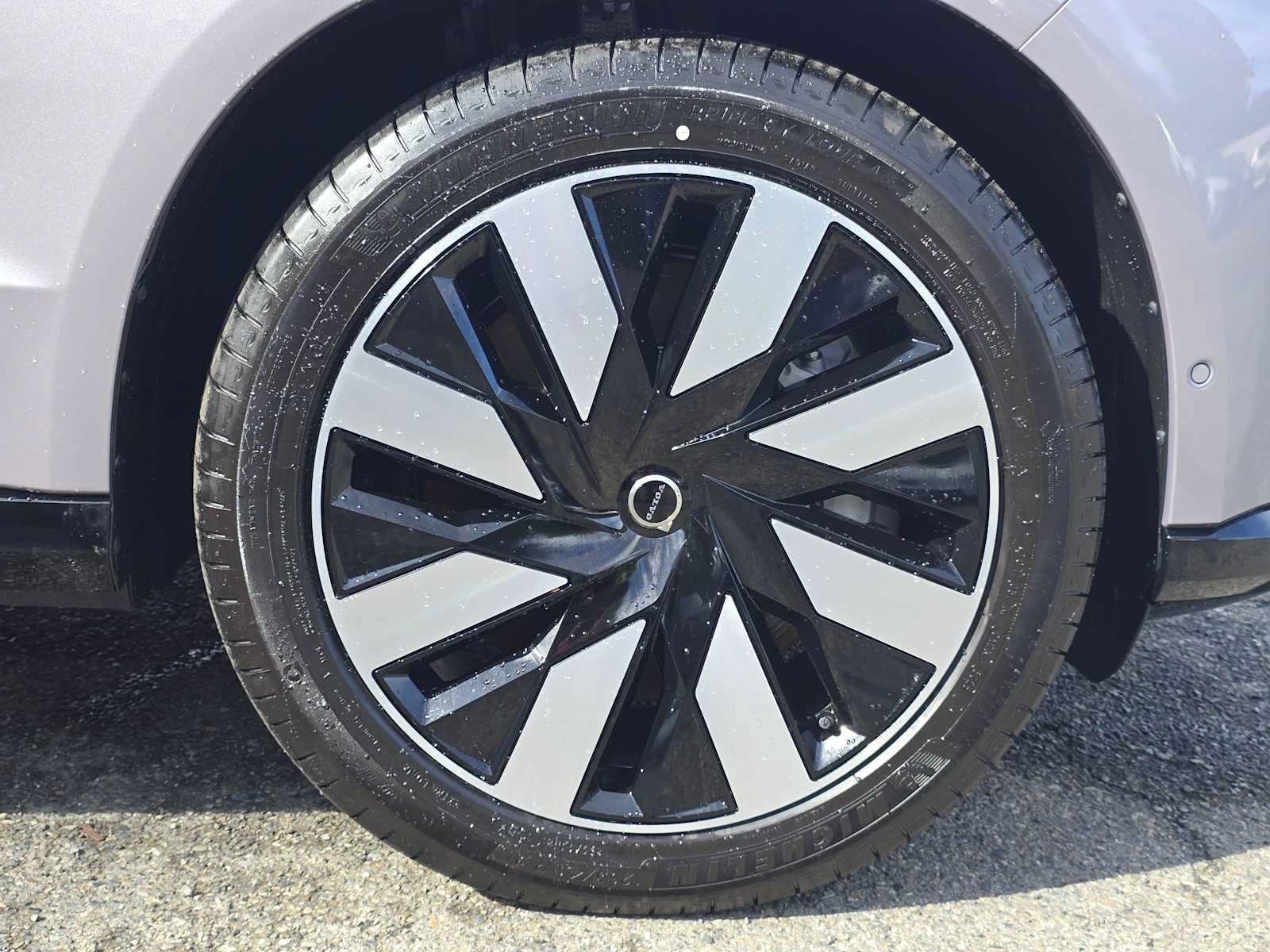 New 2026 Volvo EX90 Ultra AWD/4WD image 9