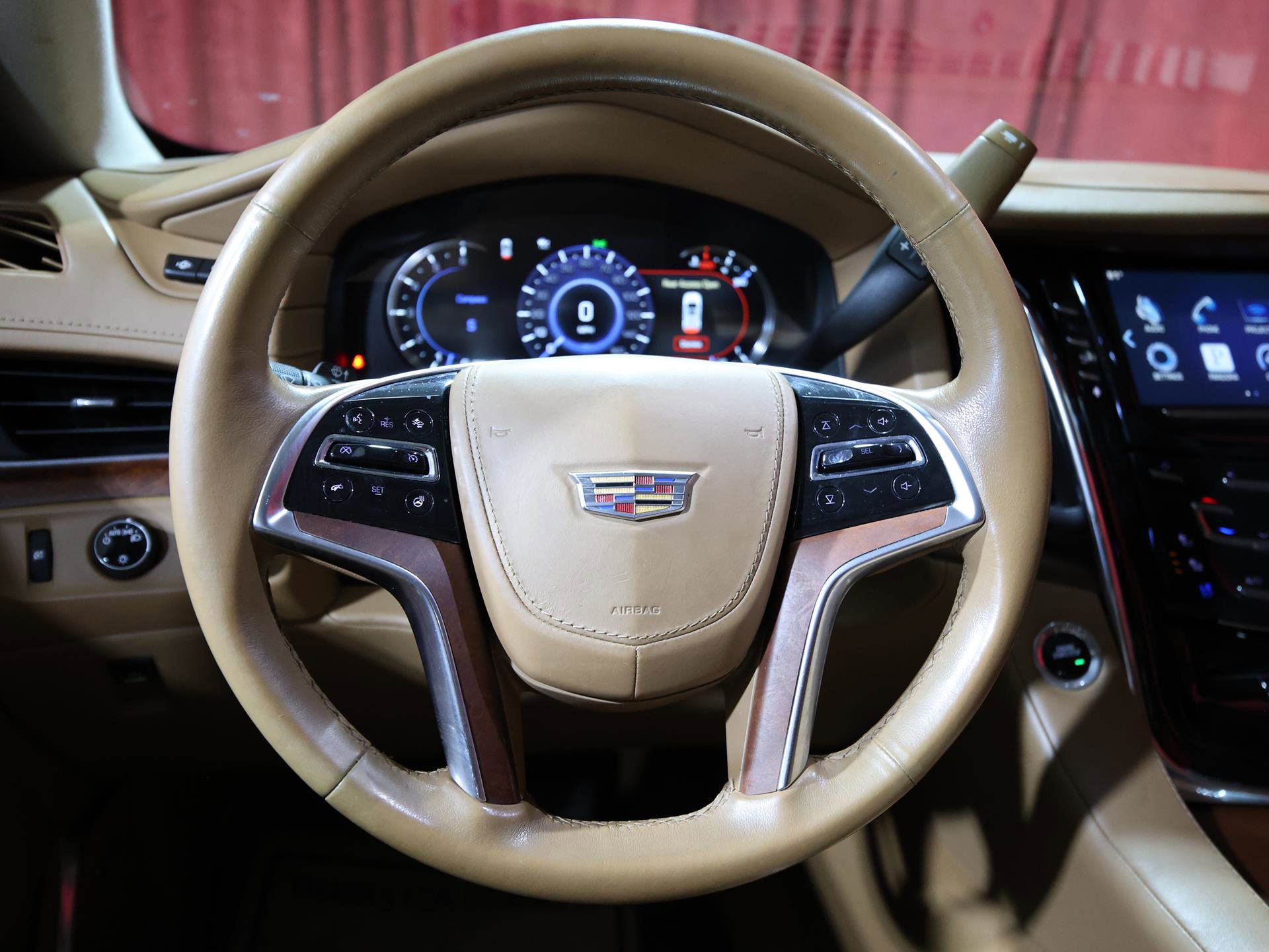 Used 2016 Cadillac Escalade Platinum AWD/4WD image 19