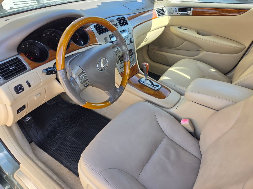 Used 2005 Lexus ES 330 FWD image 15