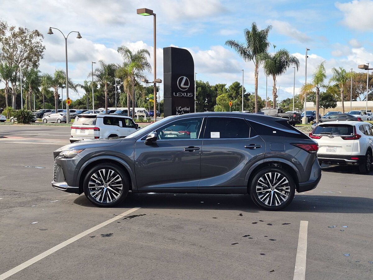 New 2026 Lexus RX 350 w/ Convenience Package AWD/4WD image 8