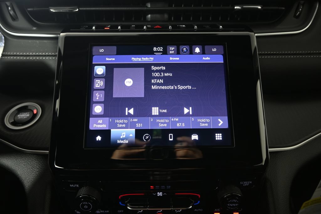 New 2026 Jeep Grand Cherokee Laredo w/ Trailer Tow Package AWD/4WD image 25