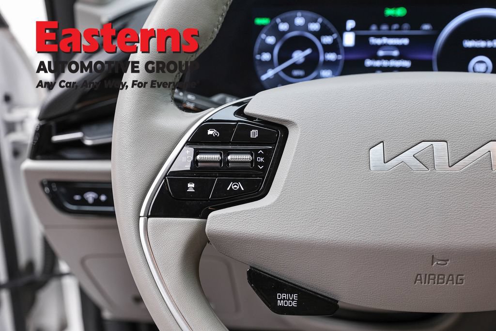 Used 2023 Kia Niro Wind w/ Wind Preserve Package FWD image 17
