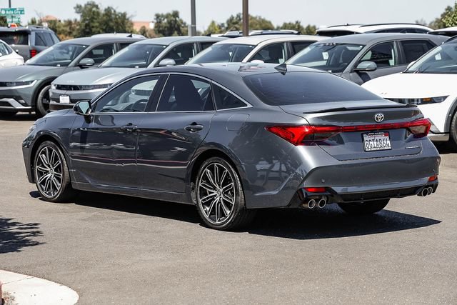 Used 2019 Toyota Avalon Touring w/ Advanced Safety Package FWD image 2