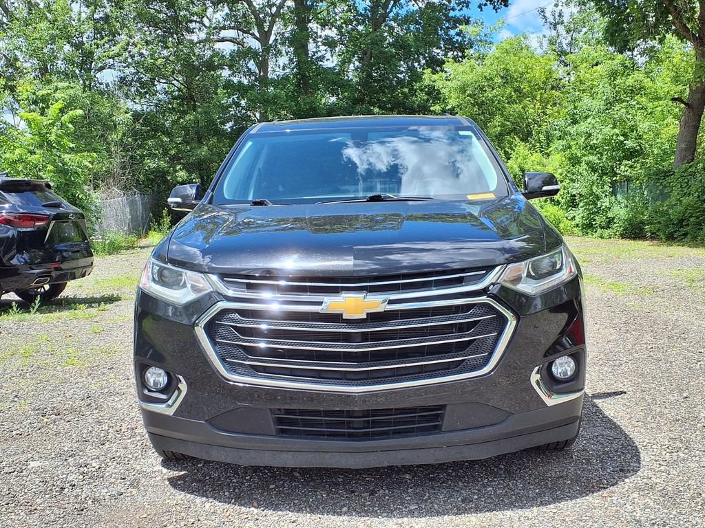 Used 2019 Chevrolet Traverse LT w/ LPO, Floor Liner Package AWD/4WD image 2