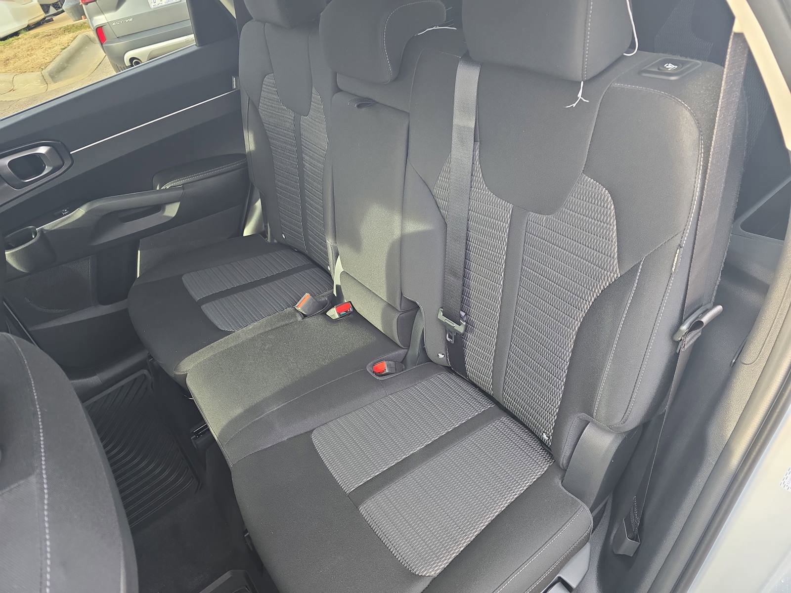 New 2026 Kia Sorento LX FWD image 15