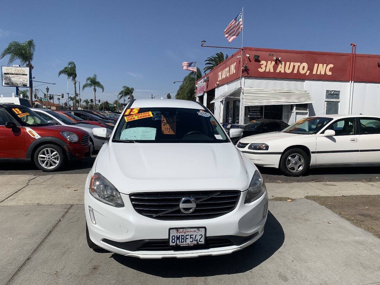Used 2015 Volvo XC60 T5 FWD image 2