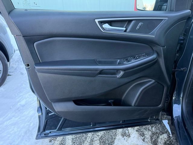 Used 2022 Ford Edge SEL image 15