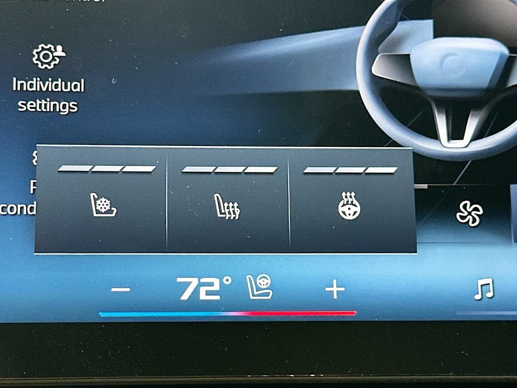 New 2026 BMW i7 M70 AWD/4WD image 19