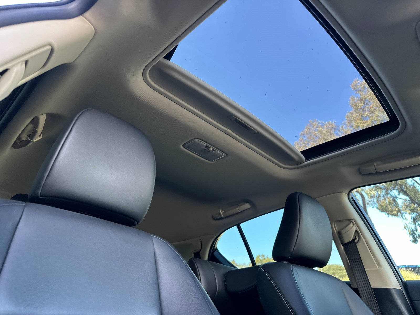 Used 2014 Lexus CT 200h image 16