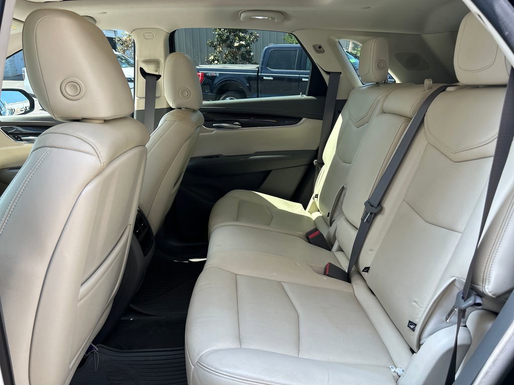 Used 2019 Cadillac XT5 Premium Luxury FWD image 14